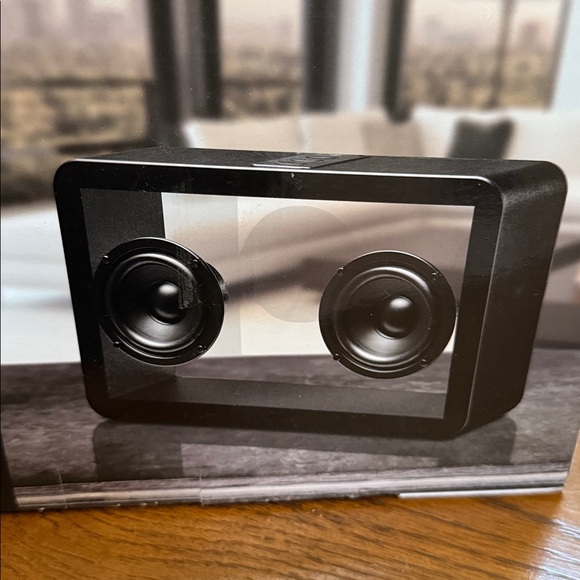 Merkury HiFi Stereo Speaker. ClearSound Transparent. Super Bass. Bluetooth. - Picture 2 of 10